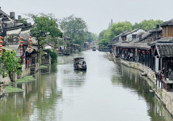 Shanghai: Shanghai & Zhujiajiao Water Town Private Day Tour - Additional Information