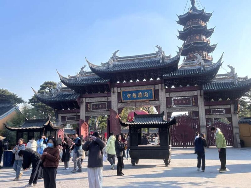 Shanghai: Spending a Chinese New Year's Day Like The Local - A Balanced Look at What the Tour Offers