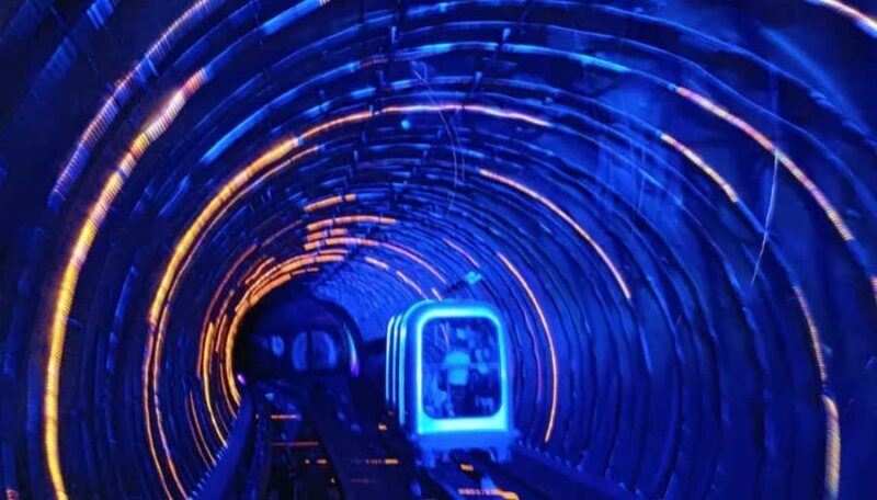 Shanghai: The Bund & Lujiazui Sighting Tunnel Guided Tour - What Makes This Tour Stand Out?