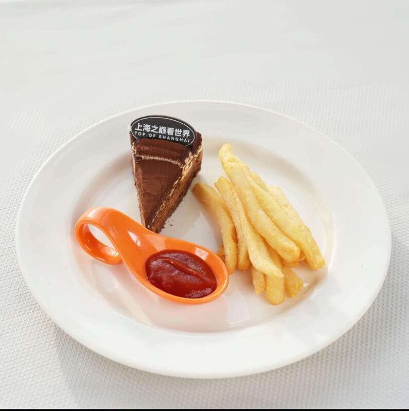 Shanghai Tower: Observation Deck Skip-the-Line Ticket & Meal - Who Should Consider This Tour?