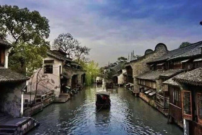 Shanghai Yu Garden, The Bund & Zhujiajao Water Town Bus Tour - What’s Included and What’s Not