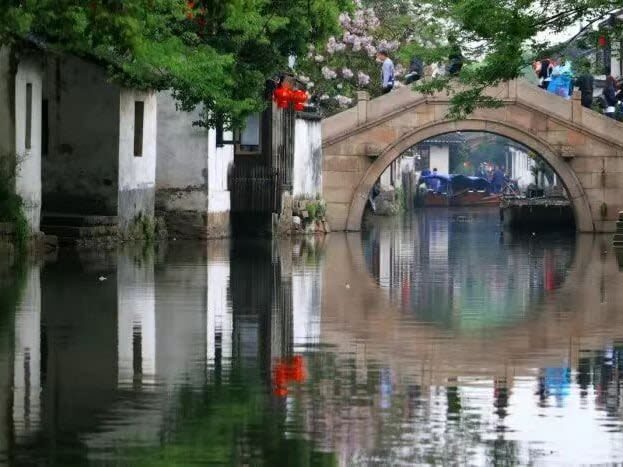 Shanghai Zhouzhuang Day Tour (including pick-up and drop-off) - The scenery and pace are the main draw
