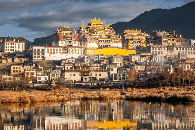 Shangri-La Day Tour Songzanlin Monastery and Napa Sea - Good To Know
