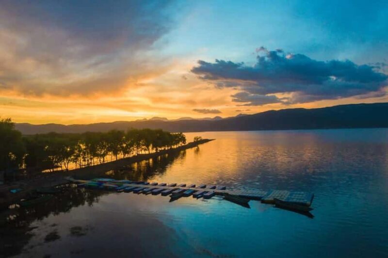 Shangri-La: Lijiang Ancient Town & Lashihai 1 Day Trip - An In-Depth Look at the Tour