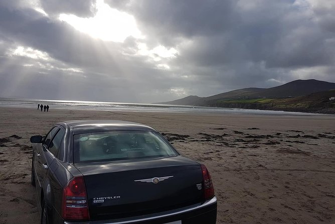 Shannon Airport to Galway City, Private Chauffeur Transfer . Premium Sedan - Skip the Lines for Rental Cars or Taxis