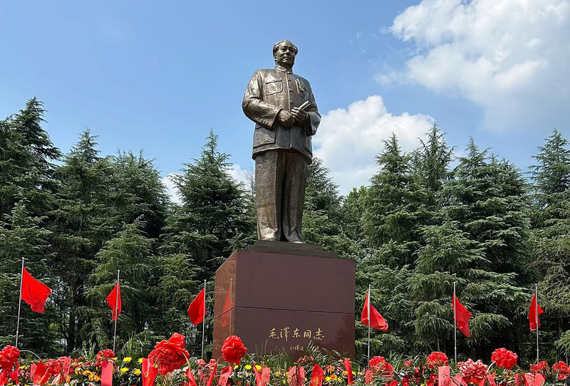 Shaoshan 1-Day Tour of Comrade Mao Zedongs Former Residence (Changsha Departure and Return) - Shaoshan’s political story starts in Huaminglou