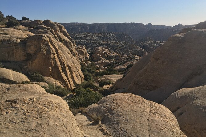 Shaq Al Reesh - Hiking Among Unique Rock Formations - Customer Reviews