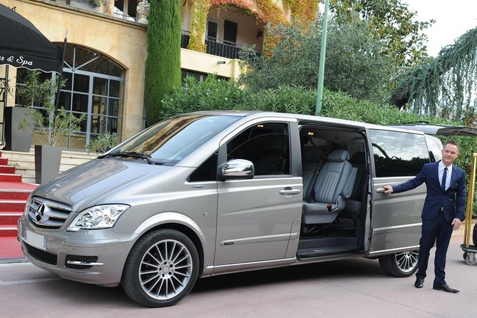 Shared Arrival Transfer: Seville Airport to Hotel - What to Expect