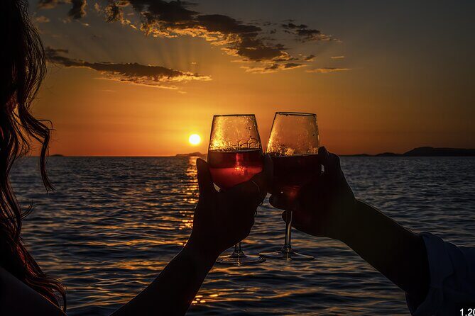 Shared Cabo Sunset Cruise with Open Bar and Scenic Views - Exploring the Cabo Sunset Cruise Experience