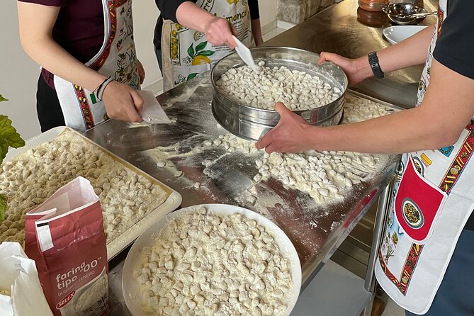 Shared Cooking Class With Traditional Recipes in Sorrento - Location and Accessibility