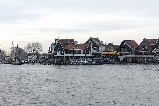 Shared Group Tour at Zaanse Schans and Volendam With Guide - Directions and Tour Guide Information