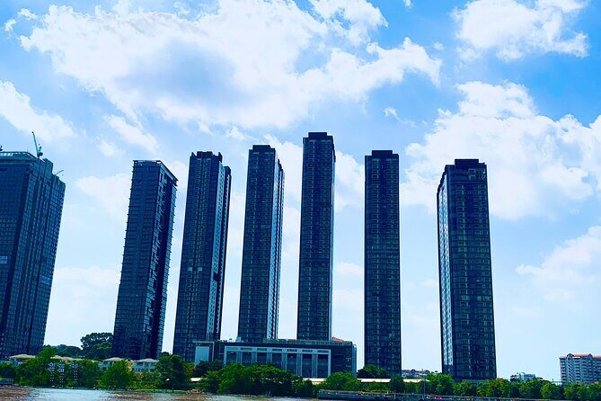 Shared Guided Walking Tour to Saigon City - Good To Know