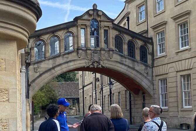 Shared Oxford Uni Walking Tour W/Opt Christ Church Entry - Meeting Point and Guide Description