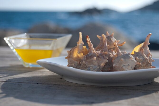 Shared Quality Fresh Shellfish Dinner in Barcelona - Indulge in Barcelonas Finest Seafood