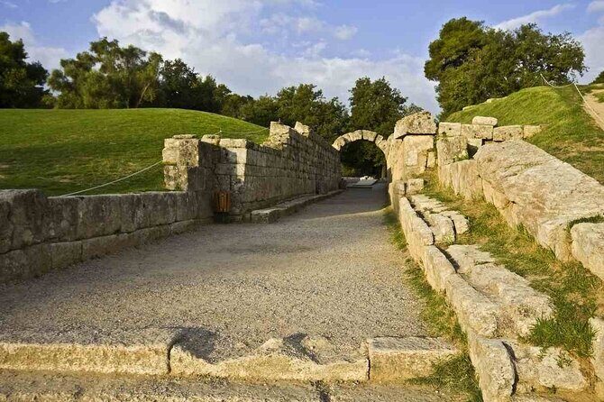 Shared Round Trip Transfer Service from Katakolon to Olympia - Authentic Experiences and Extra Perks