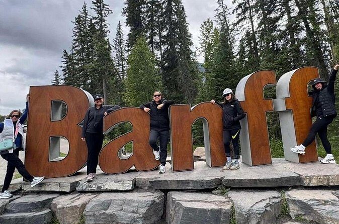 Shared Tour: Emerald Lake Lake Louise & Moraine Lake from Calgary - FAQs