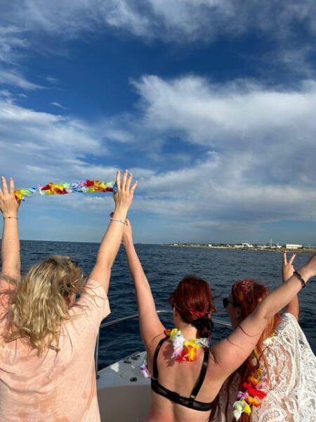 SHARED TOUR OF MONOPOLI AND POLIGNANO A MARE - Crystal Clear Waters Swim