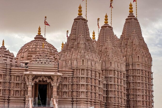 Shared Transfers to Baps Hindu Temple Abu Dhabi From Dubai - Additional Information
