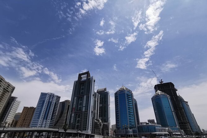 Sharjah Half-Day Tour With Traditional Lunch From Dubai - Historical Sites and Landmarks