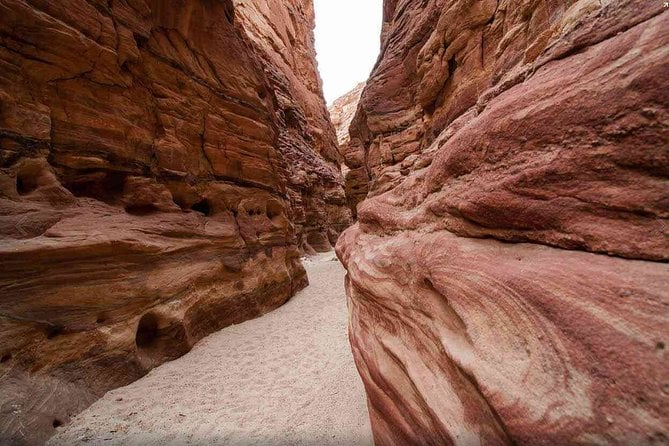 Sharm El-Sheikh: Colored Canyon and Blue Hole Day Trip - Good To Know