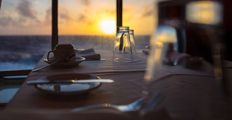 Sharm El Sheikh: Dinner Cruise W/ Optional Private Transfer - Experience Itinerary