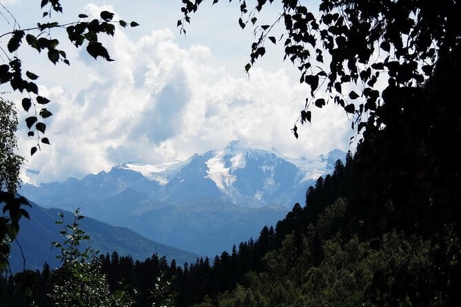 Shdugra Waterfall Hiking - Booking Details