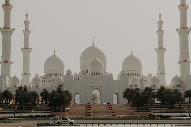 Sheikh Zayed Grand Mosque Tour From Dubai - The Sum Up
