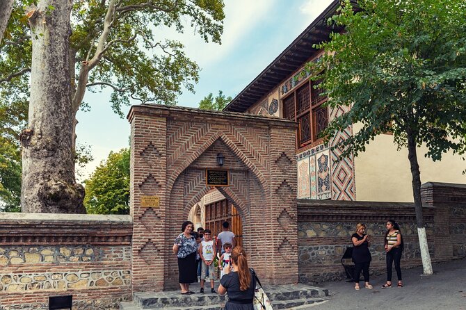 Shekis Top Attractions: A Guided Walking Tour - Good To Know
