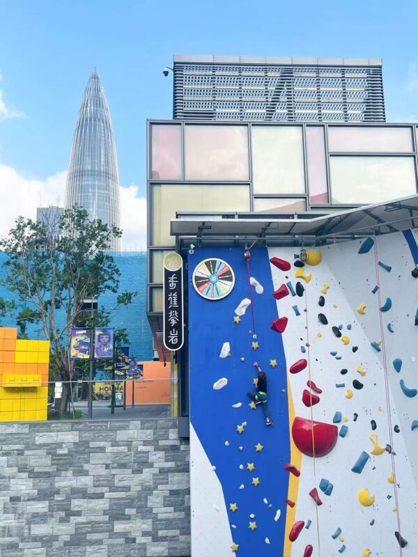 Shenzhen Large Comprehensive Climbing Gym: Banana Climbing - Routes reward more than upper-body strength