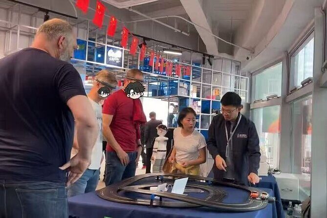 Shenzhen Tech Robot Store Drone Food Delivery and Driverless taxi - Practical Aspects of the Tour