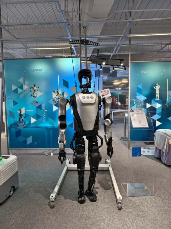 Shenzhen: Tech Tour - Drone Delivery & Robotaxi Ride - Good To Know