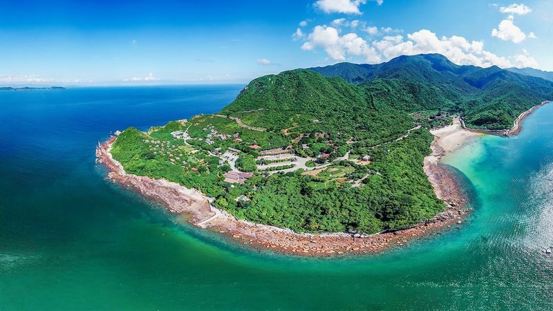 Shenzhen Yangmeikeng and Luzui Villa Private Full-Day Tour - Who will enjoy this day most?