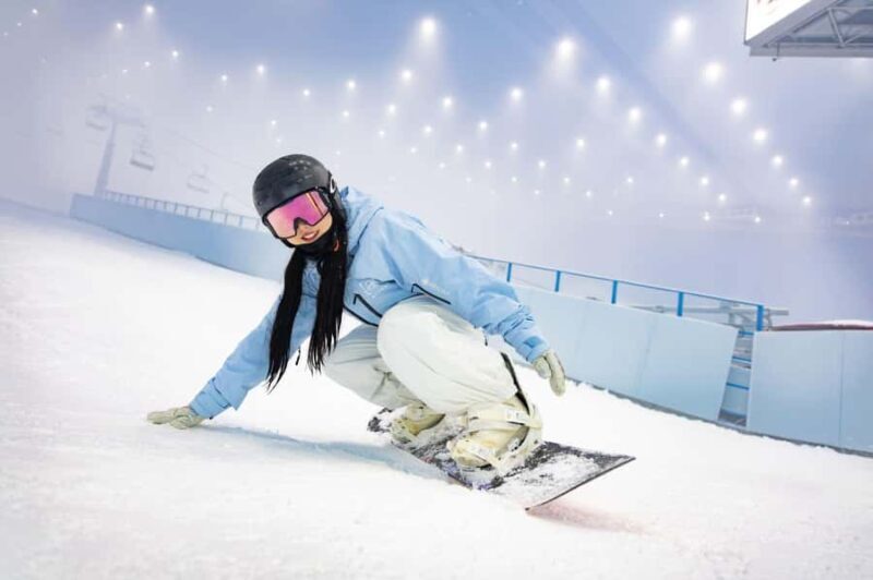 ShenzhenIndoor Ski Resort Beginner Slope - What To Wear and Bring