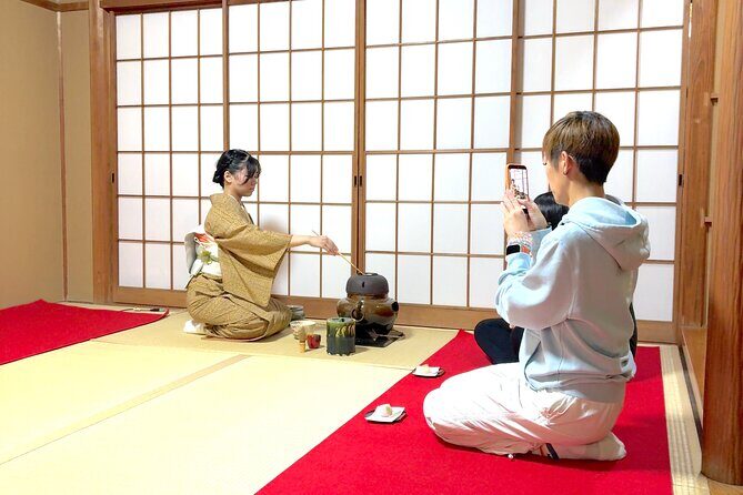 Shibuya Authentic Tea Ceremony with experienced instructor - Watching the Traditional Tea Ritual
