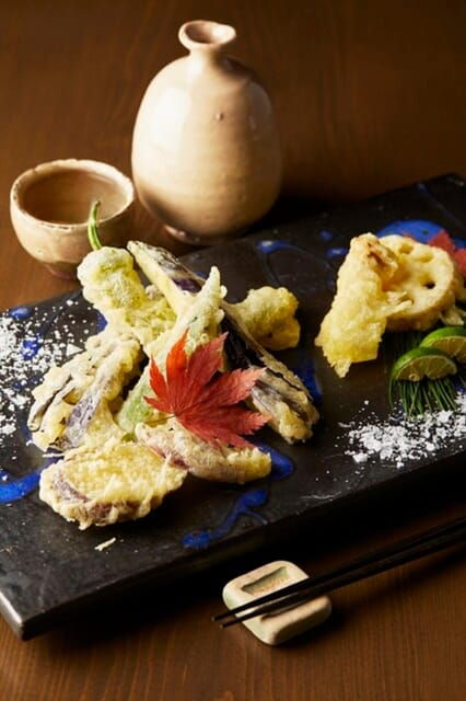 Shibuya: Vegan Japanese Dinner & 72 Types Sake Tasting Tour - Dining Experience