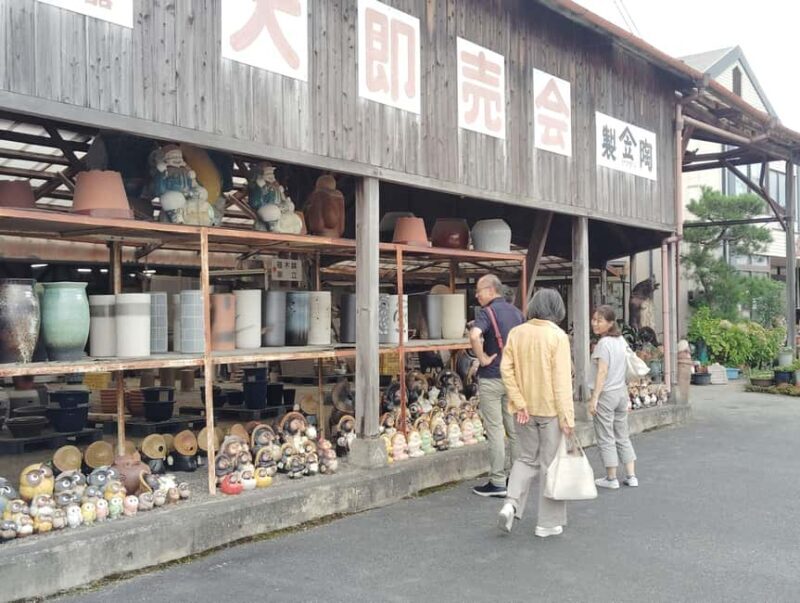 Shiga: Discover the Living Tradition of Shigaraki Pottery - Exploring the Heart of Shigaraki Pottery