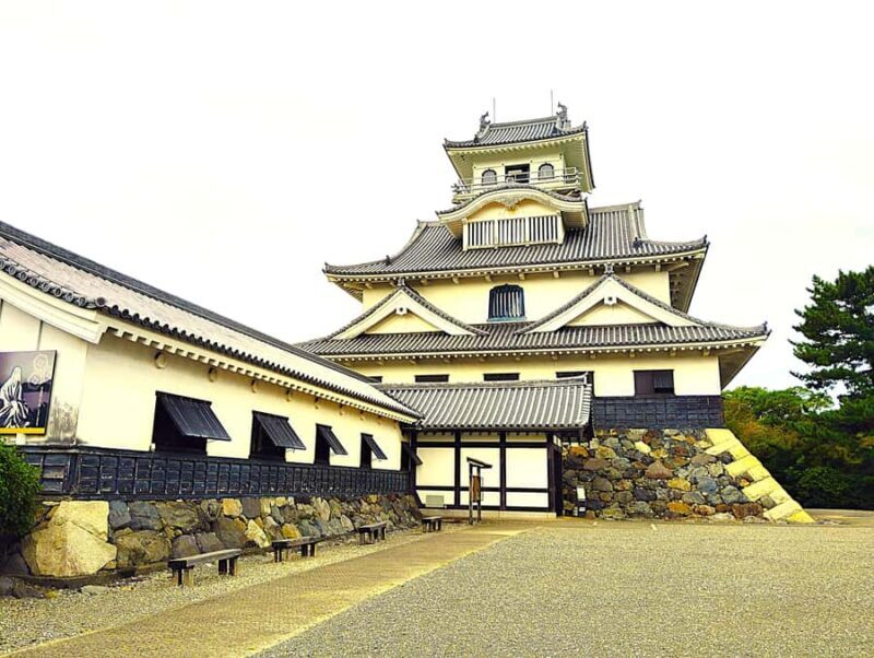 Shiga: Nagahama Castle, Gateway to Japans Great Unifier - Good To Know  