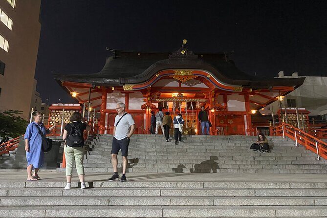 Shinjuku Night Walking Tour with Japanese Tokyo local - Exploring the Shinjuku Night Walking Tour with a Local Guide