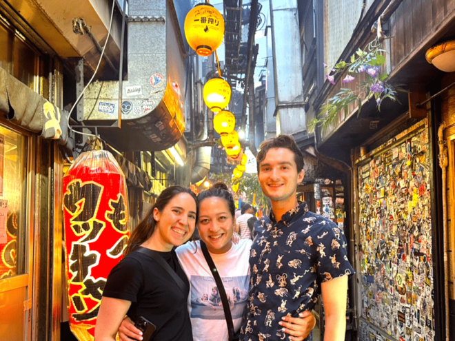 Shinjuku Private Tour: Eat & Drink & Experience Everything - Nightlife and Entertainment Options