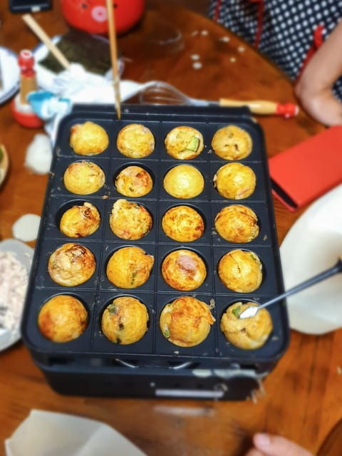 Shinjuku Tokyo: Authentic Japanese Home-Style Culinary Class - Instructor Profile