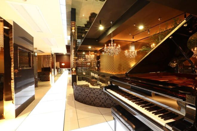 Shinjuku: Uncover the Real Host Club With a Local Regular - Unique Features