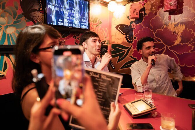 Shinjuku Underground Nightlife Tour: Izakaya Food & Bar Hopping - What You’ll Love About This Tour