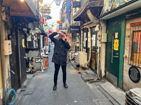 Shinjuku: Walking Tour of Omoide Yokocho, Kabukicho, and … - Discovering Golden Gai