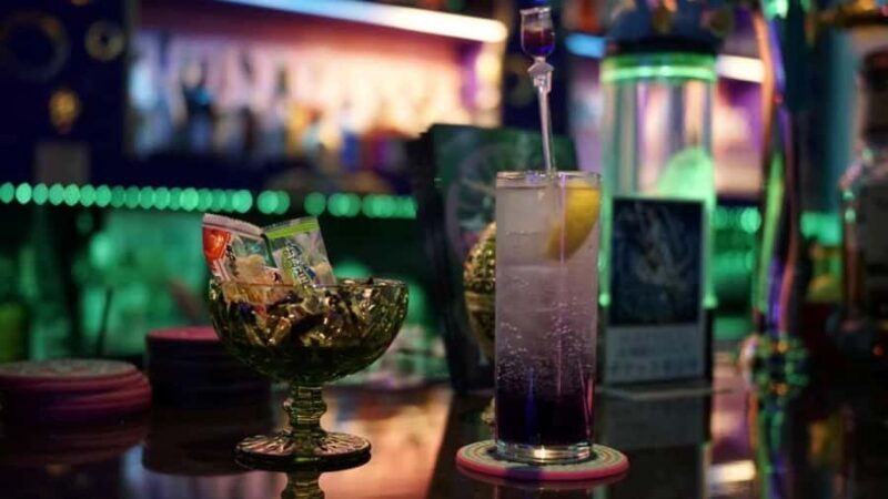 Shinsaibashi FARPLANE PARCO Bar Entry + Drink (For Foreign) - The Experience: What to Expect at FARPLANE PARCO