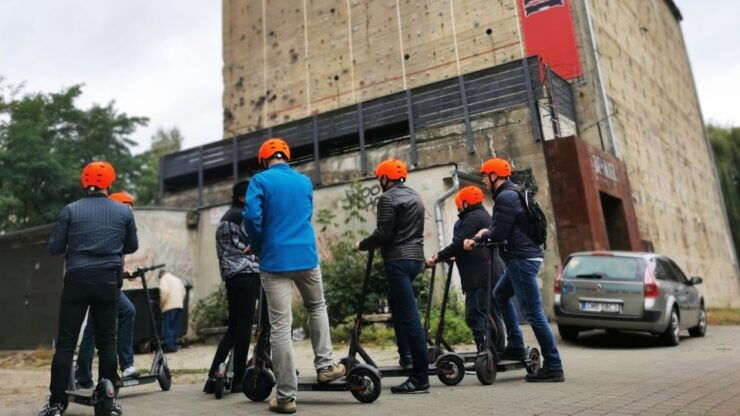 Shipyard Solidarity Electric Scooter Guided Tour - Good To Know