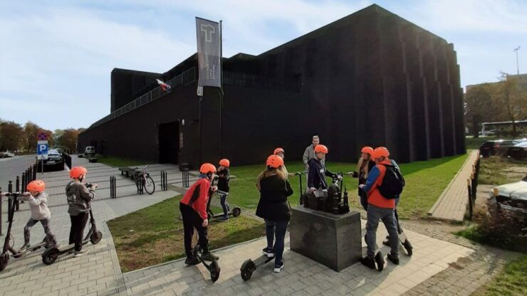 Shipyard Solidarity Electric Scooter Guided Tour - Experience Highlights