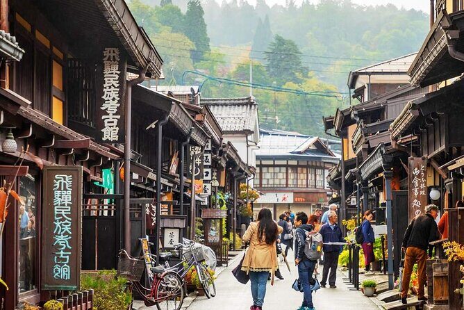 Shirakawa-go Gassho Village and Takayama Culture Day Trip - Stop 4: Gassho-Zukuri Minka-en – A Closer Look at Traditional Architecture