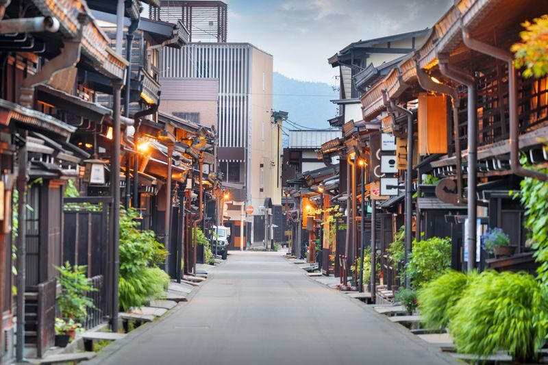 Shirakawa-go, Takayama and Gujo Hachiman Day Tour from Nagoya - Price, practical details and possible changes