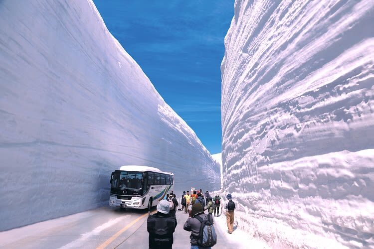Shirakawa-go & Tateyama Alpine Route 3-Day Bus Tour - Shirakawa-go: confirm how much time you get