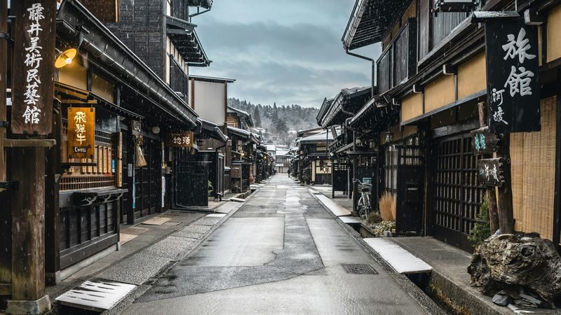 Shirakawa-go UNESCO Heritage Winter Tour From Kanazawa - Why combine Takayama and Shirakawa-go?